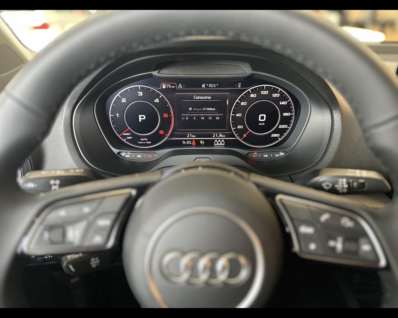 AUDI Q2 30 TDI S-TRONIC BUSINESS ADVANCED