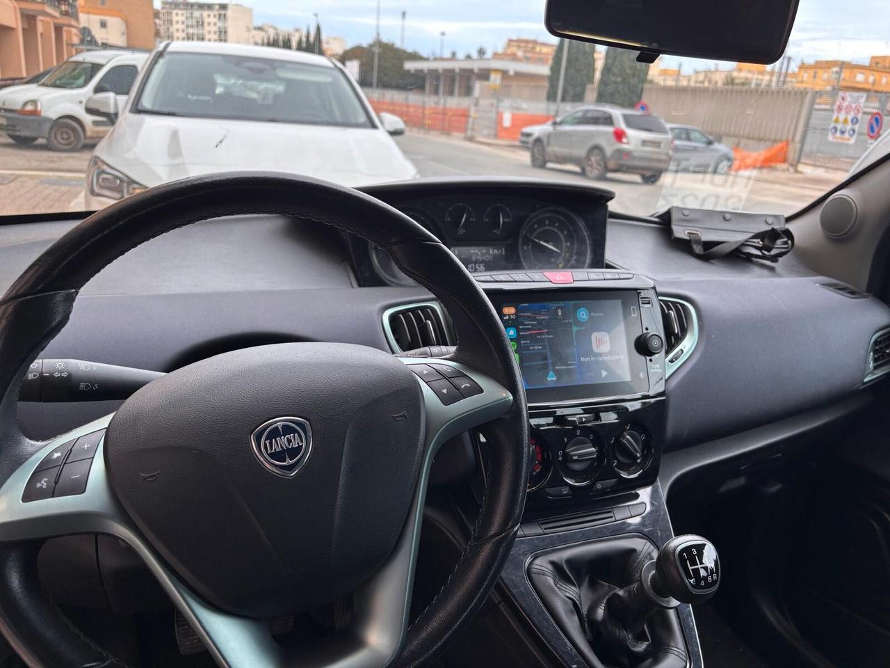 Lancia Ypsilon 1.0 FireFly 5 porte S&S Hybrid Gold Plus