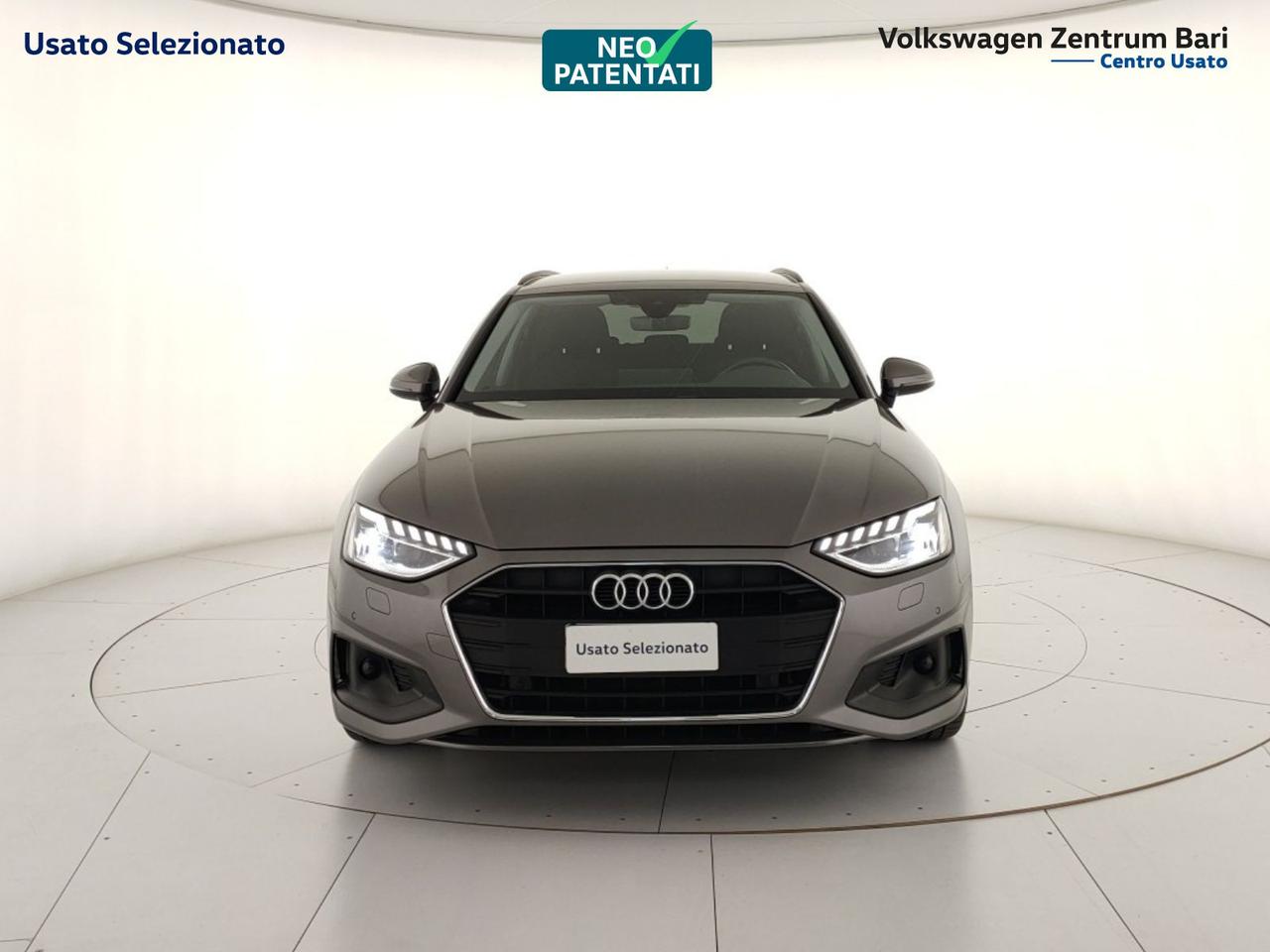 Audi A4 avant 30 2.0 tdi mhev business 136cv s-tronic