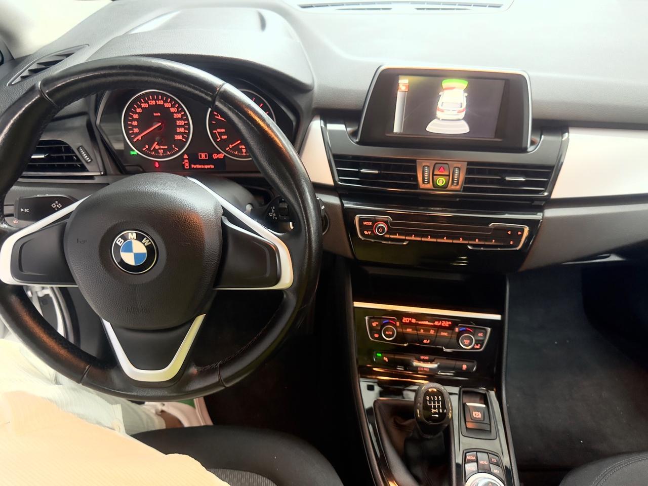 Bmw 2er Active Tourer 218d Luxury
