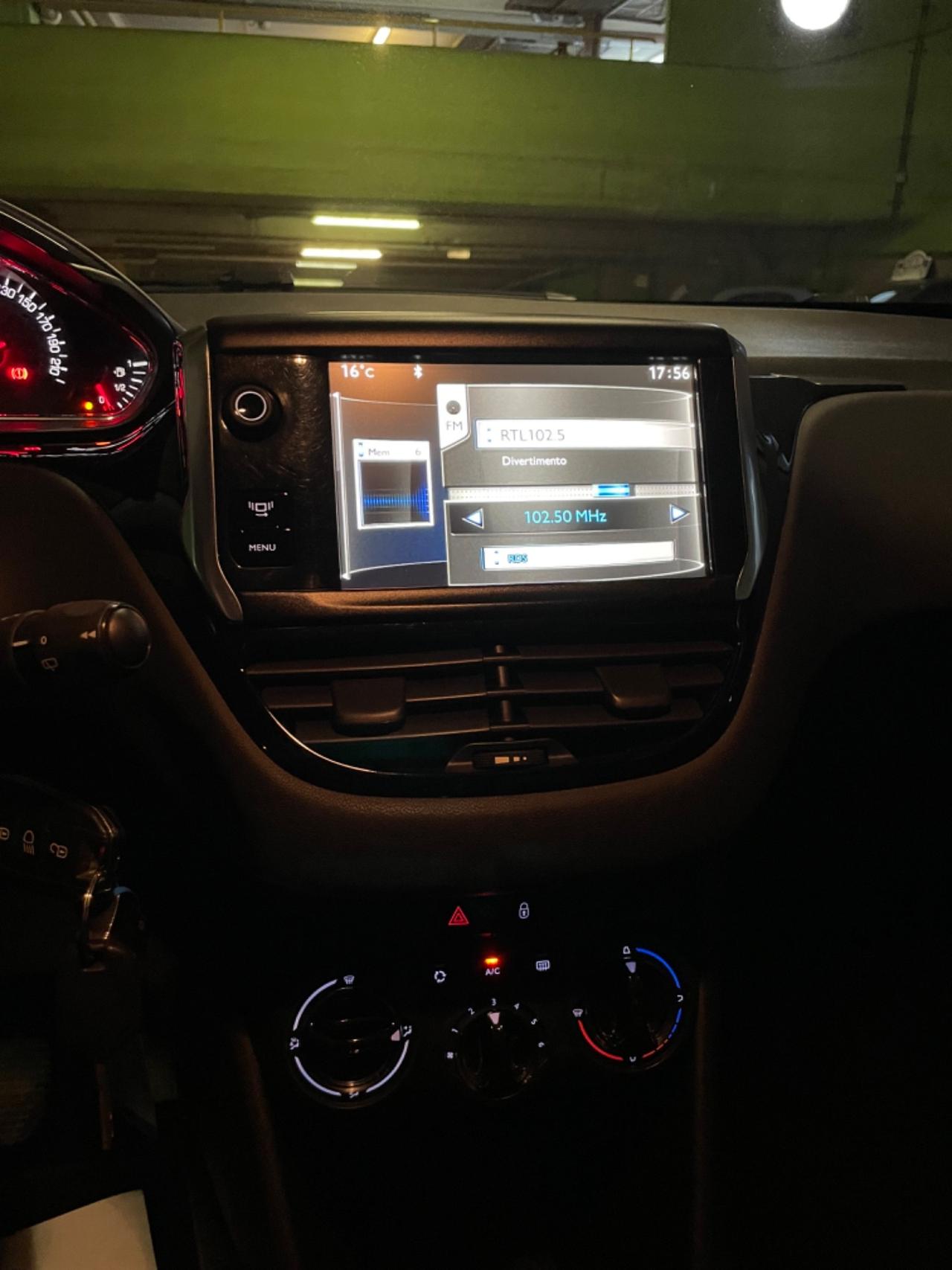 Peugeot 208 1.2 Neopatentati Euro 5