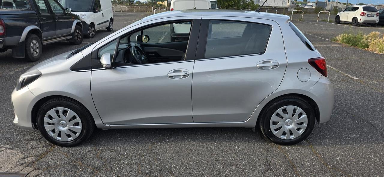 Toyota Yaris 1.0 5 porte Sol unipro 64392 km certificati