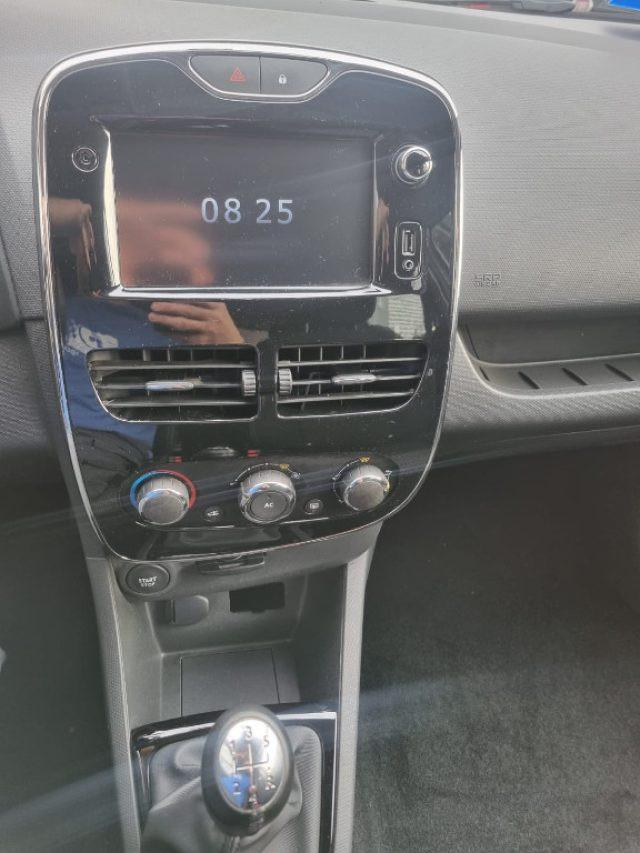 RENAULT Clio 1.2 75CV 5 porte Live