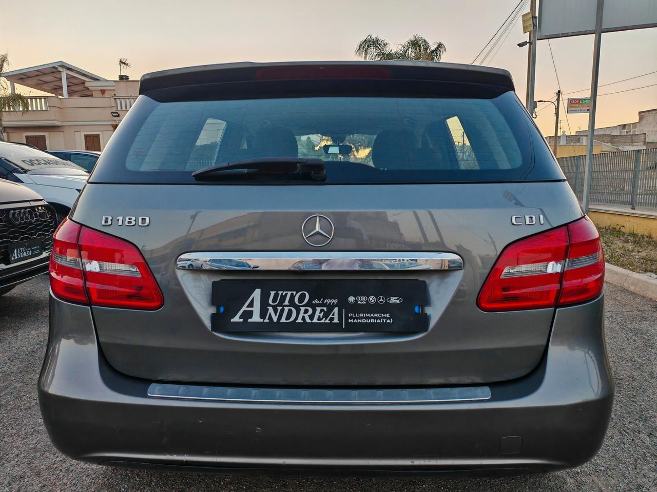 Mercedes benz classe B 180cdi fulll 2013