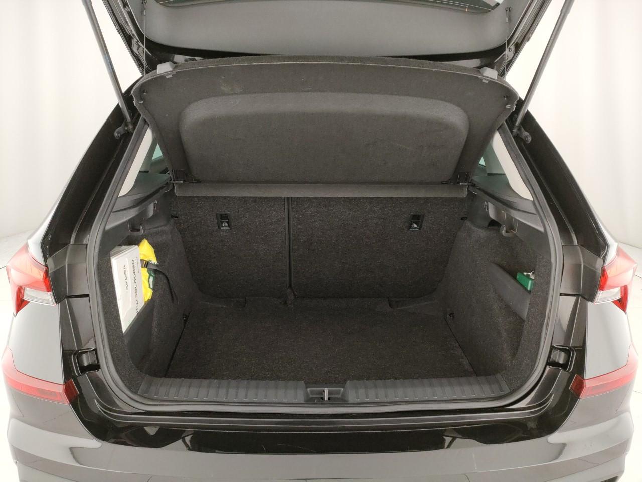 SKODA Kamiq 1.0 tsi Black Dots 115cv