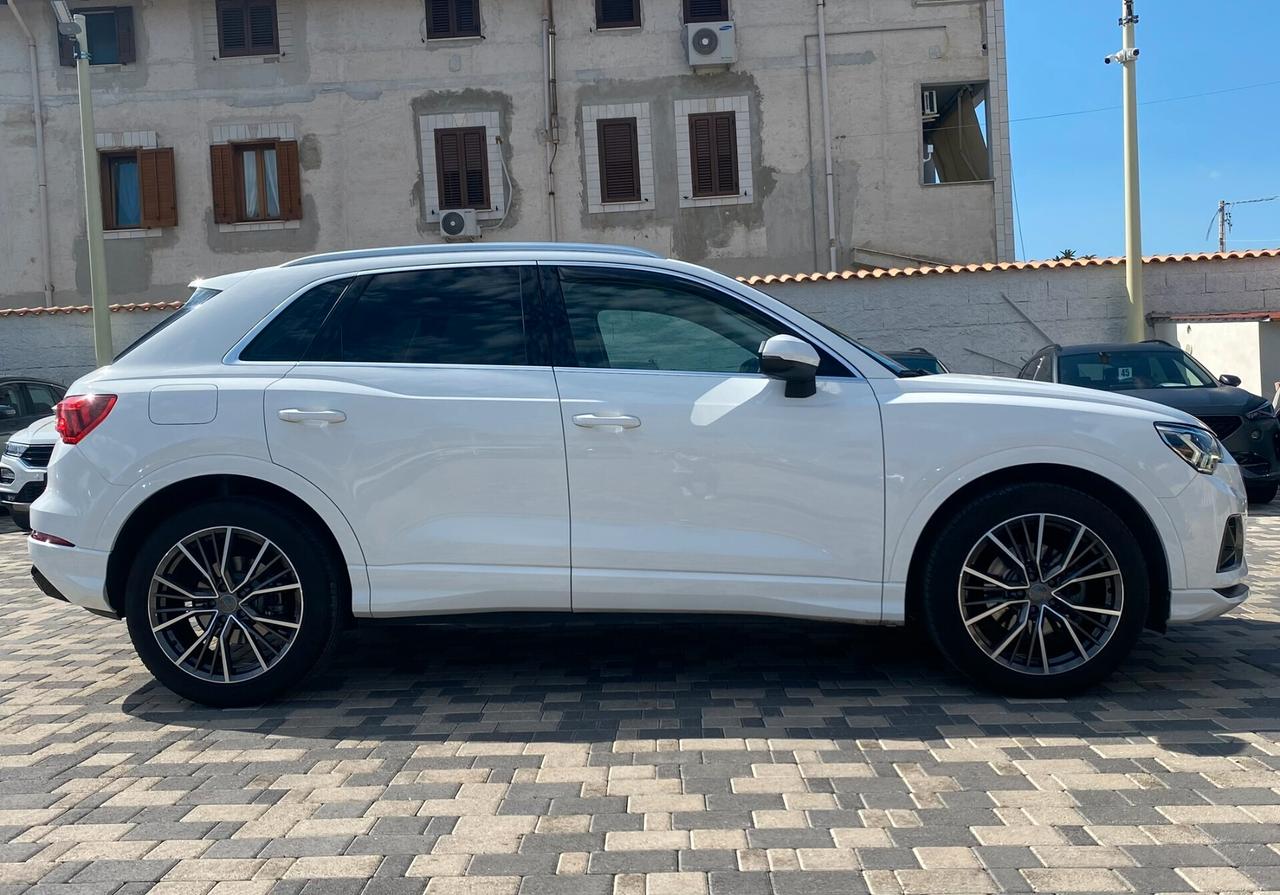 Audi Q3 Business 2.0 TDI 150CV s-tronic 35