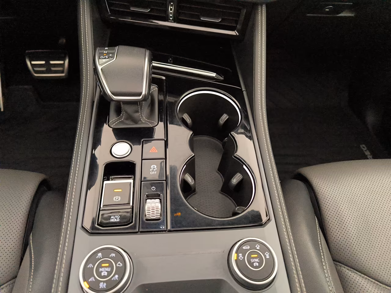 Volkswagen Touareg 3.0 v6 tdi scr r-line 231cv auto