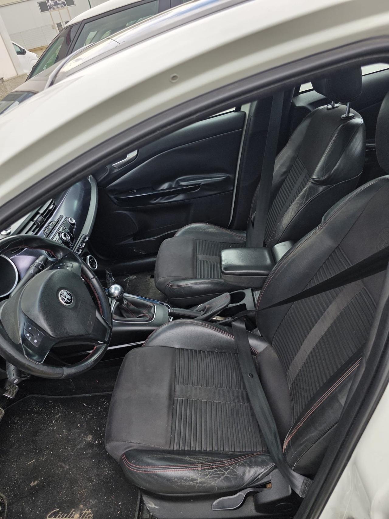 Alfa Romeo Giulietta 1.6 JTDm-2 105 CV Distinctive