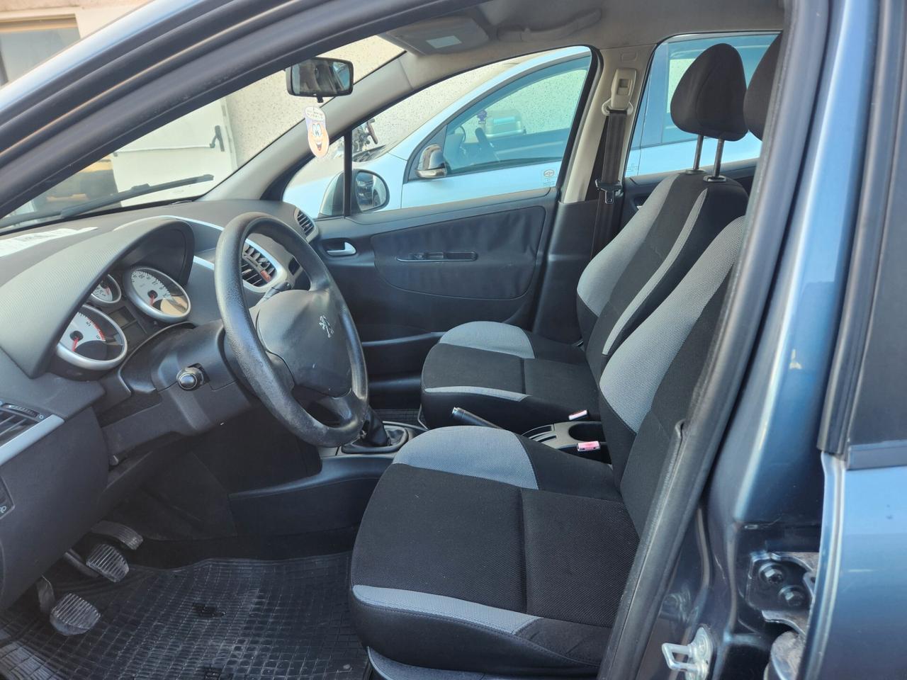 Peugeot 207 1.4 HDi X NEOPATENTATI