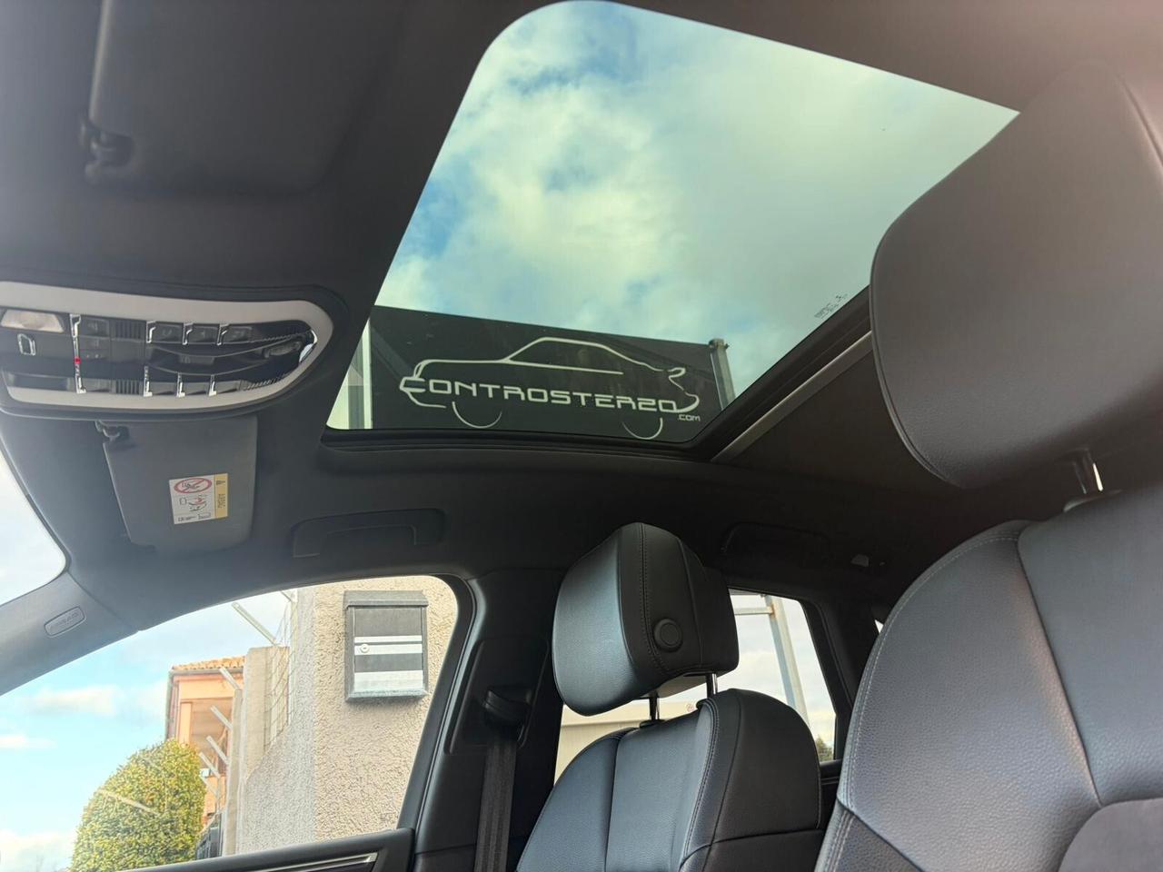 PORSCHE MACAN FULL - PANORAMA