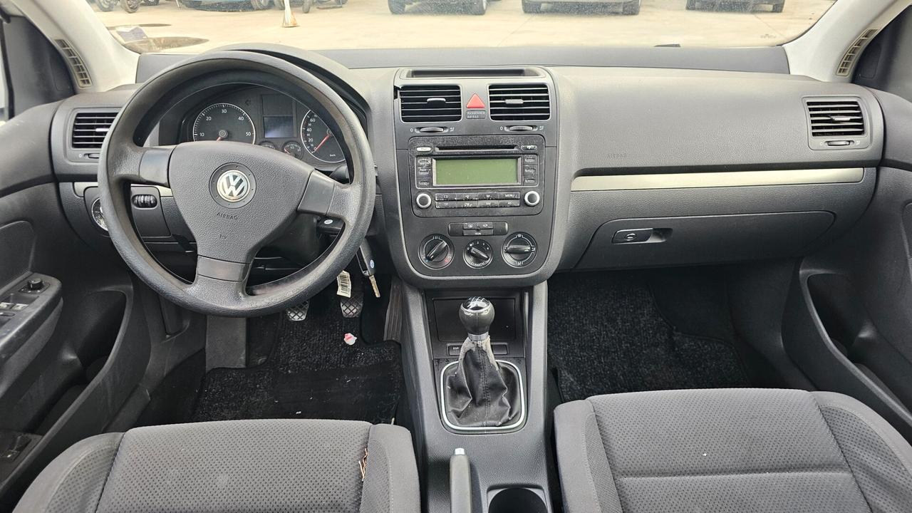 Volkswagen Golf 1.9 TDI 5p