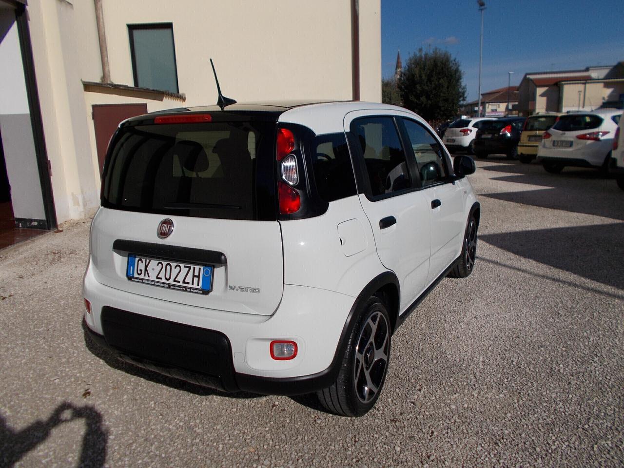 Fiat Panda 1.0 FireFly S&S Hybrid Sport