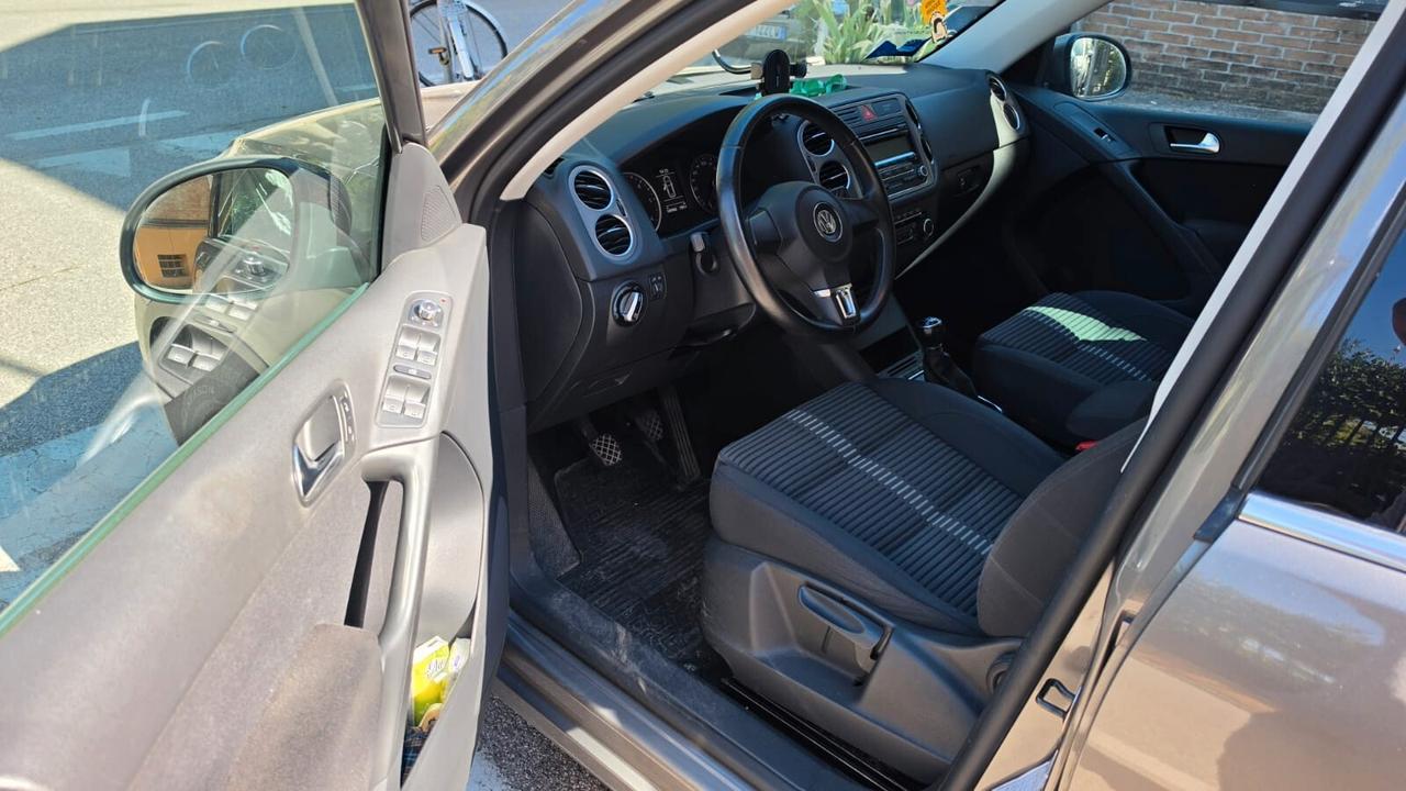 Volkswagen Tiguan 2.0 TDI DPF 4MOTION Sport & Style