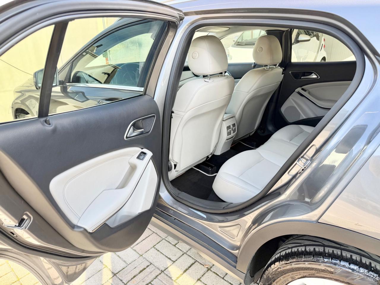 Mercedes GLA 200 d Sport - PREZZO PROMO