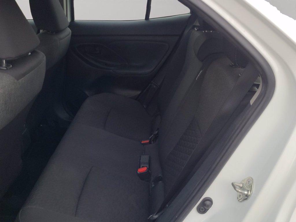 TOYOTA Yaris cross 1.5h active fwd 116cv e-cvt del 2024