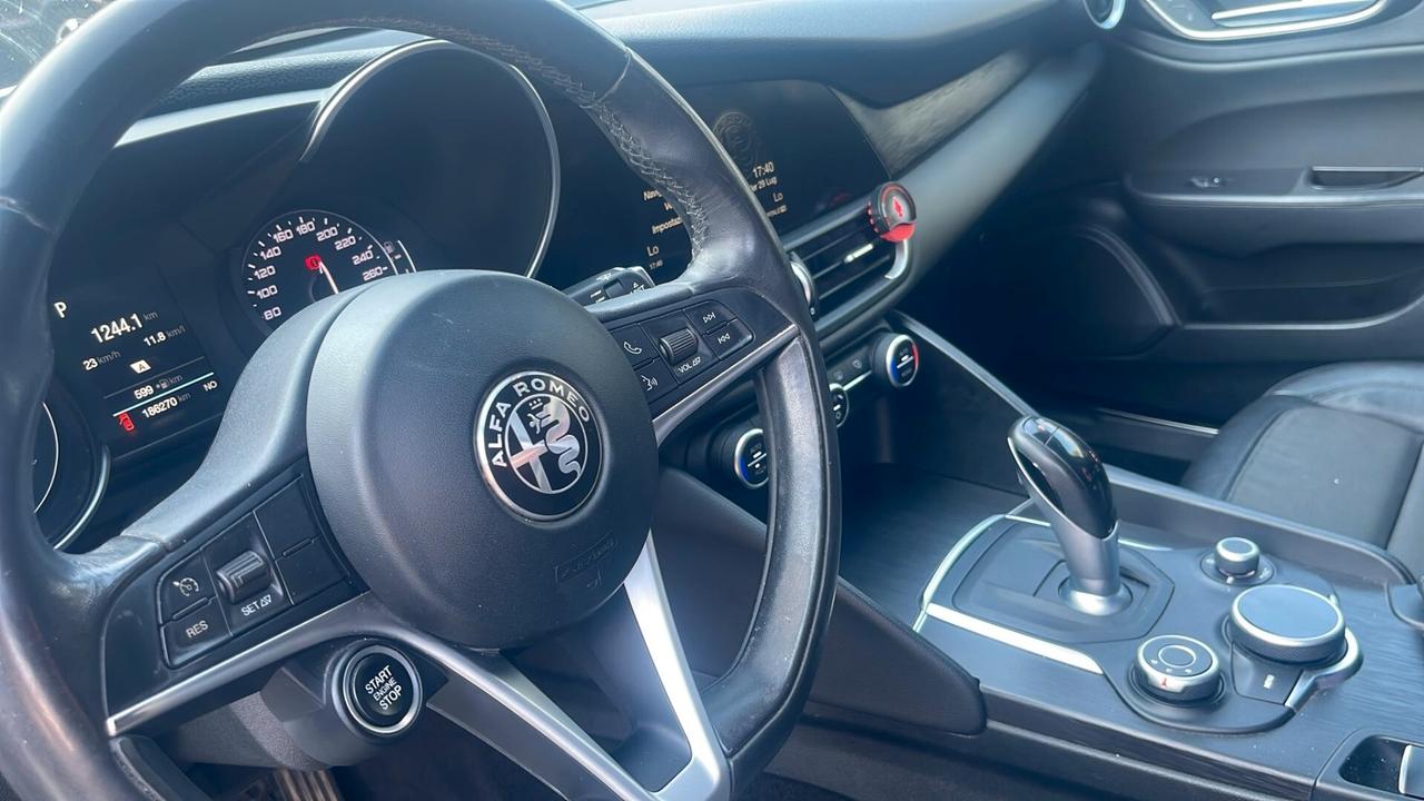 Alfa Romeo Giulia 2.2 Turbodiesel 180 CV Super