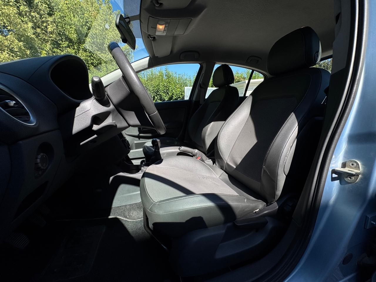 Opel Corsa 1.2 5 porte Cosmo