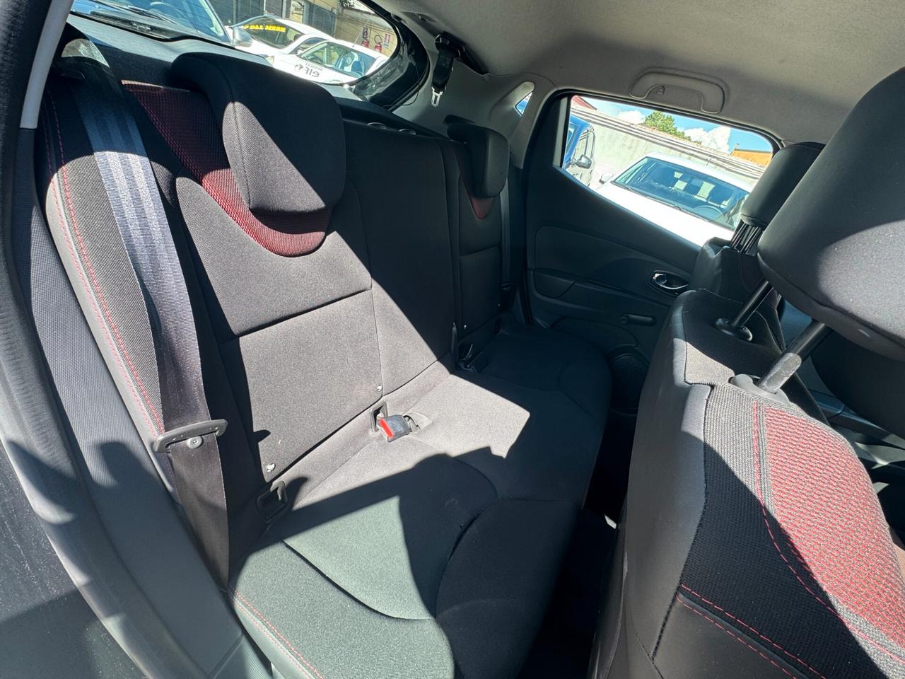Renault Clio 1.2 75CV GPL 5 porte Live NAVI GARANZIA 12 MESI