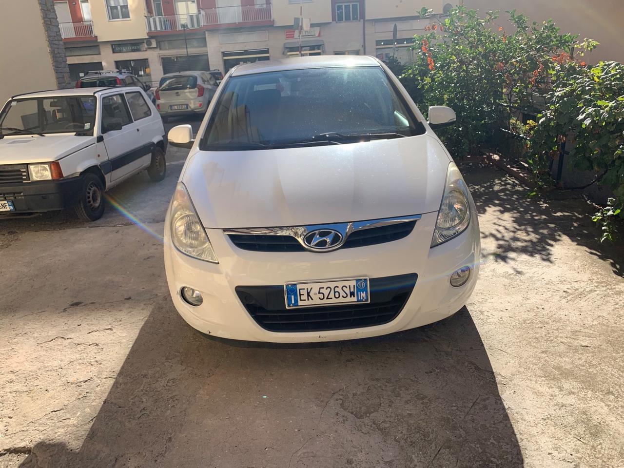 Hyundai i20 1.2 5p. 06/2012