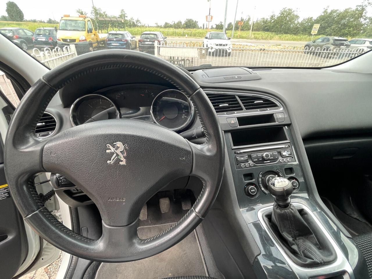 Peugeot 5008 BlueHDi 120 S&S Business