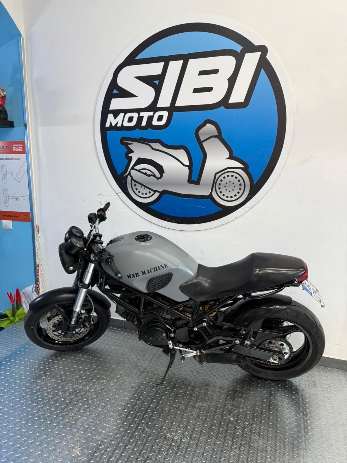 DUCATI MONSTER 695