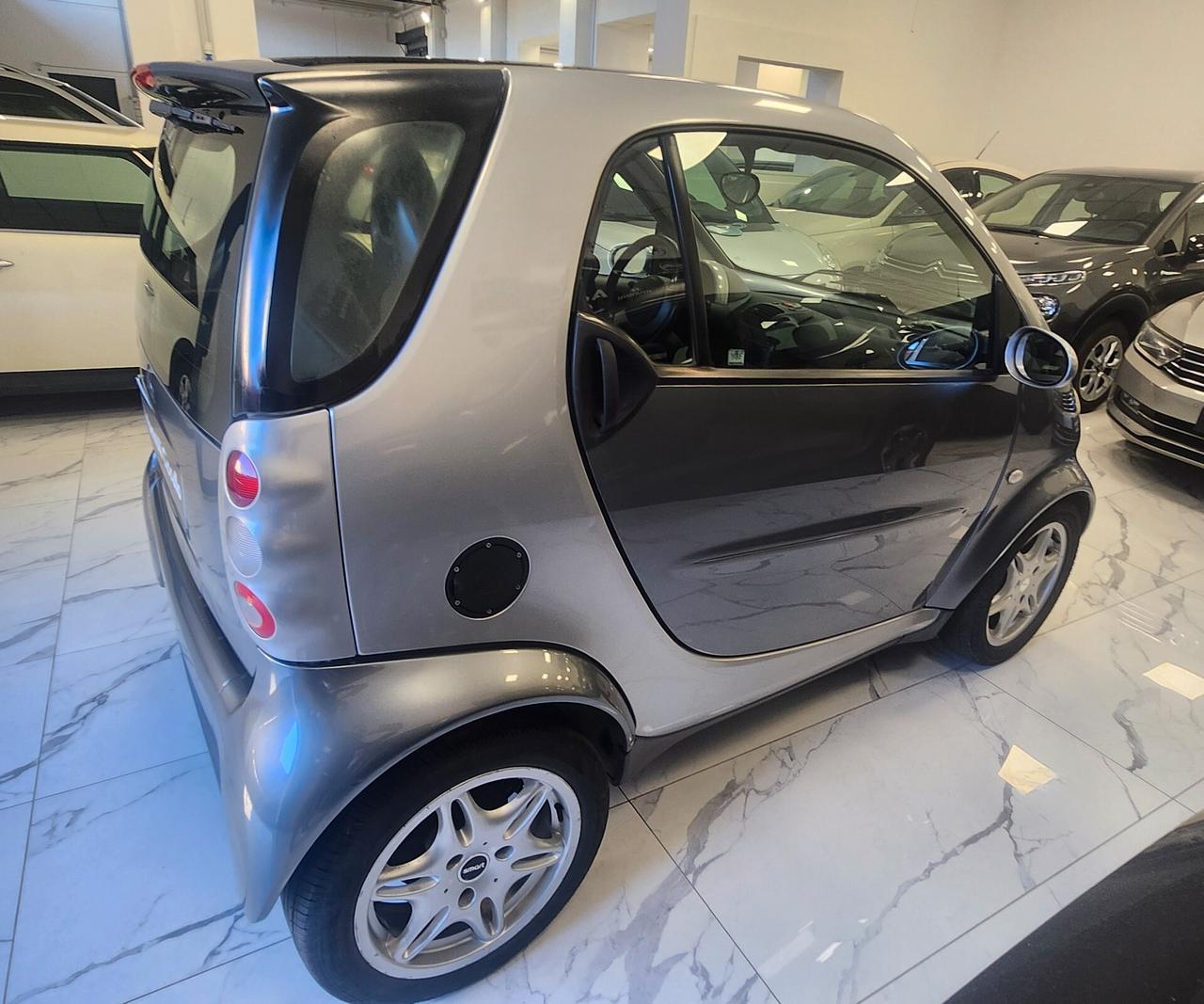 Smart Smart 700 smart city-coupé pure (37 kW)