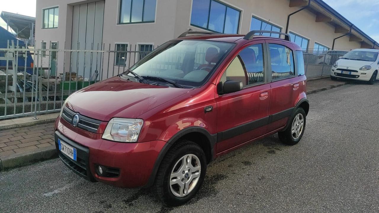 FIAT PANDA 1.3 MJT 70CV 4X4 4WD GANCIO TRAINO