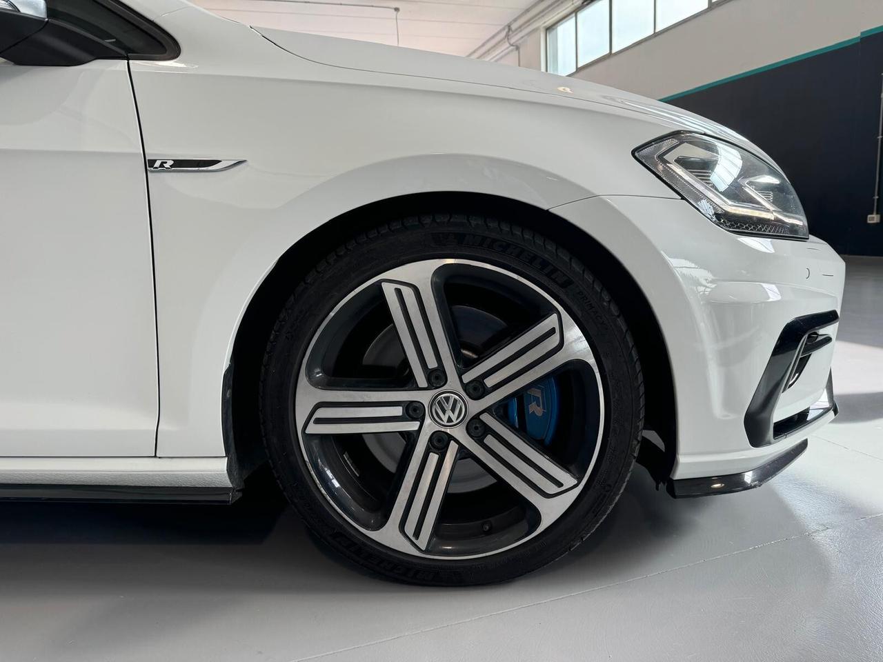 Volkswagen Golf 7.5 R 2.0 TSI DSG / IVA ESPOSTA