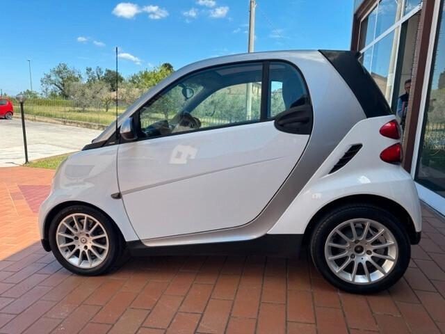 Smart ForTwo 1000 62 kW coupé passion
