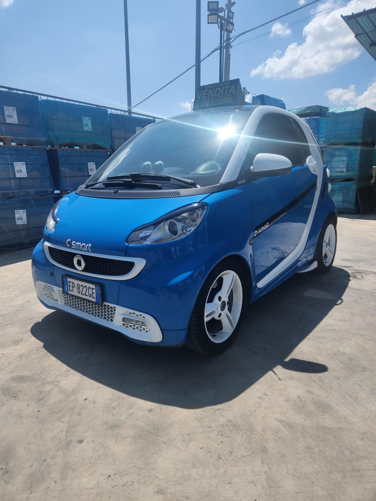 Smart ForTwo 1000 52 kW MHD coupé passion