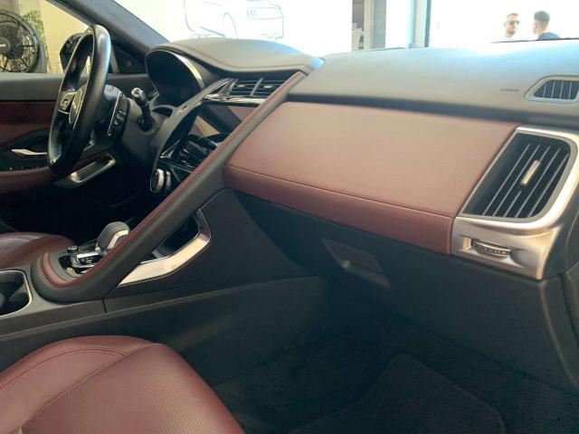 Jaguar E-Pace E-Pace 2.0d i4 mhev R-Dynamic Black awd 163cv auto