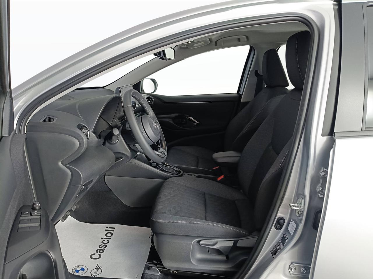 TOYOTA Yaris IV 2020 - Yaris 1.5h Trend