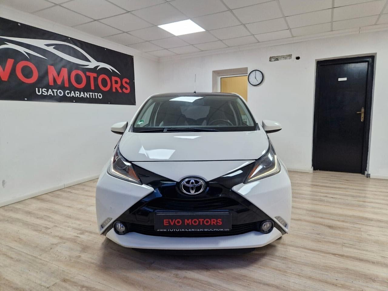 Toyota Aygo 1.0 VVT-i 69 CV 3 porte x-cool