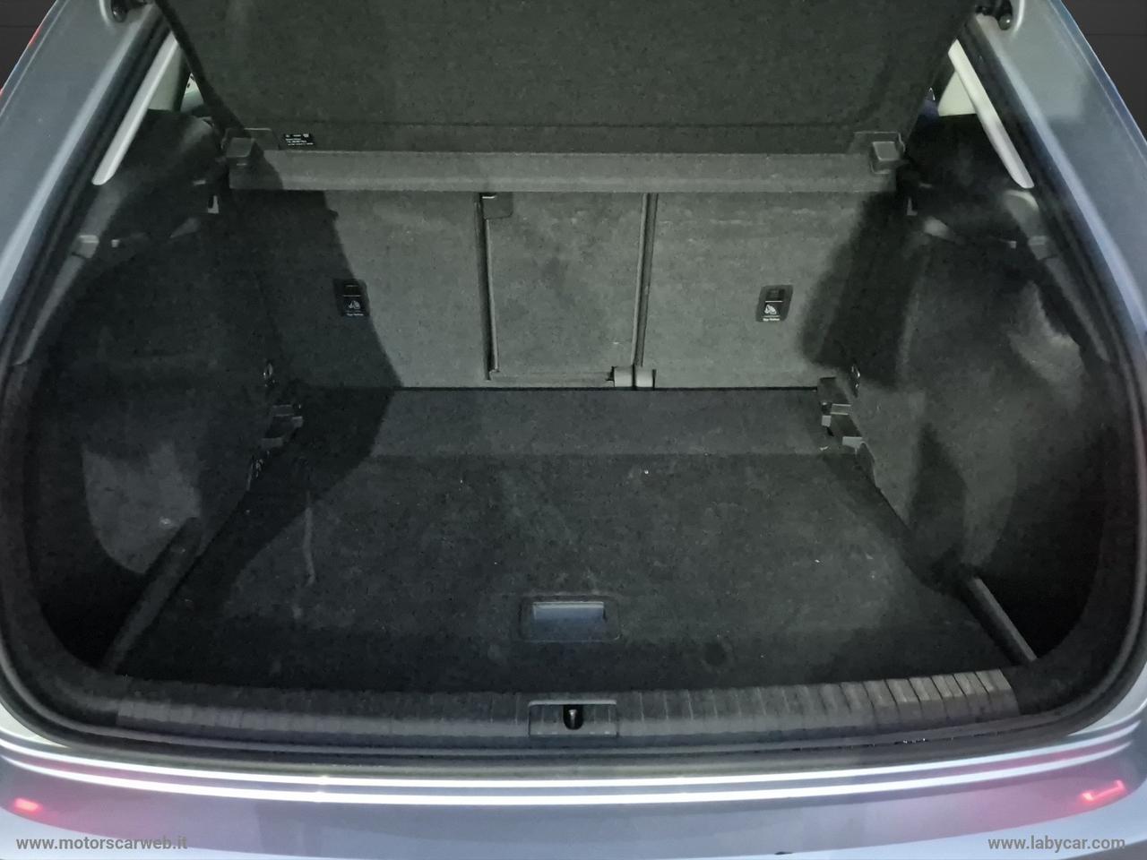 AUDI Q3 35 TFSI S tronic Business