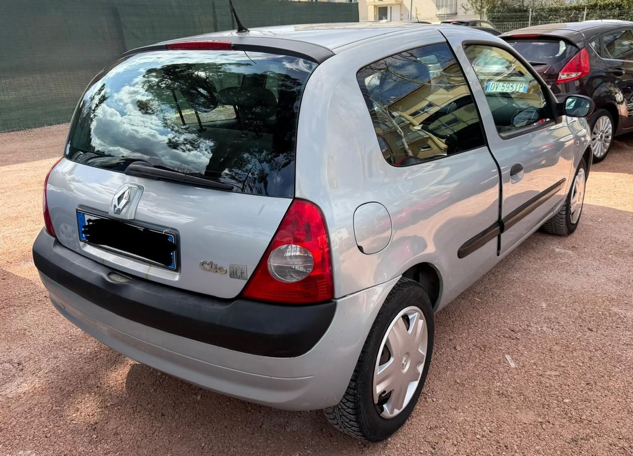 Renault Clio 1.2 cat 3 porte Confort Authentique