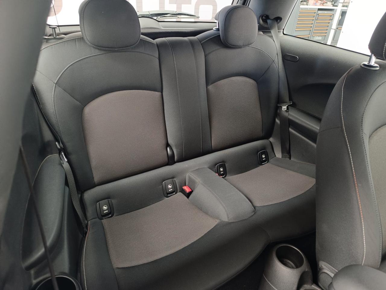 Mini 1.5 Cooper D Hype