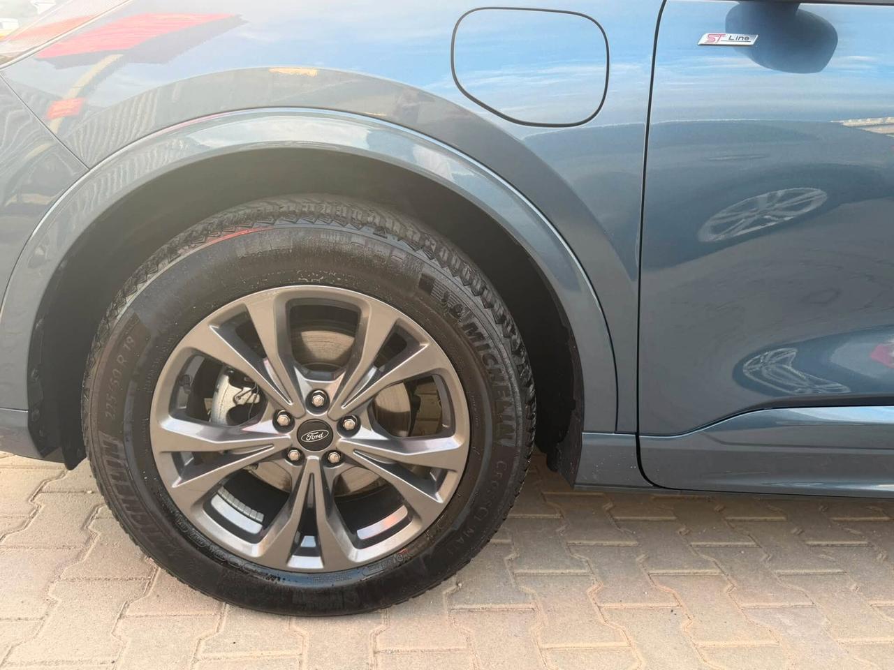 Ford Kuga 2.5 PLUG IN HYBRID 225 CV CVT 2WD ST-LINE X ANCORA GARANZIA CASA MADRE