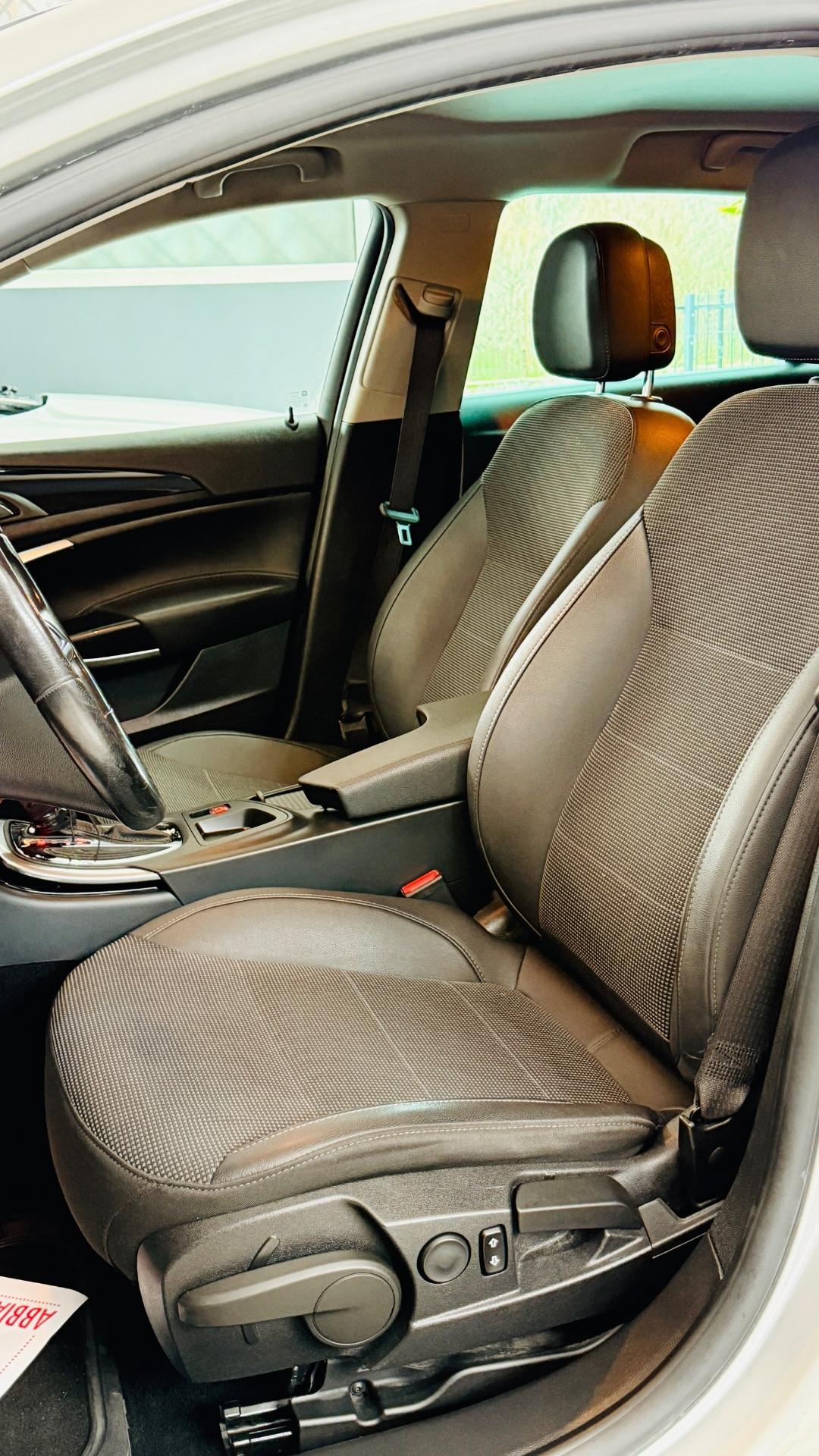 Opel Insignia 2.0 CDTI Sports Tourer Cosmo