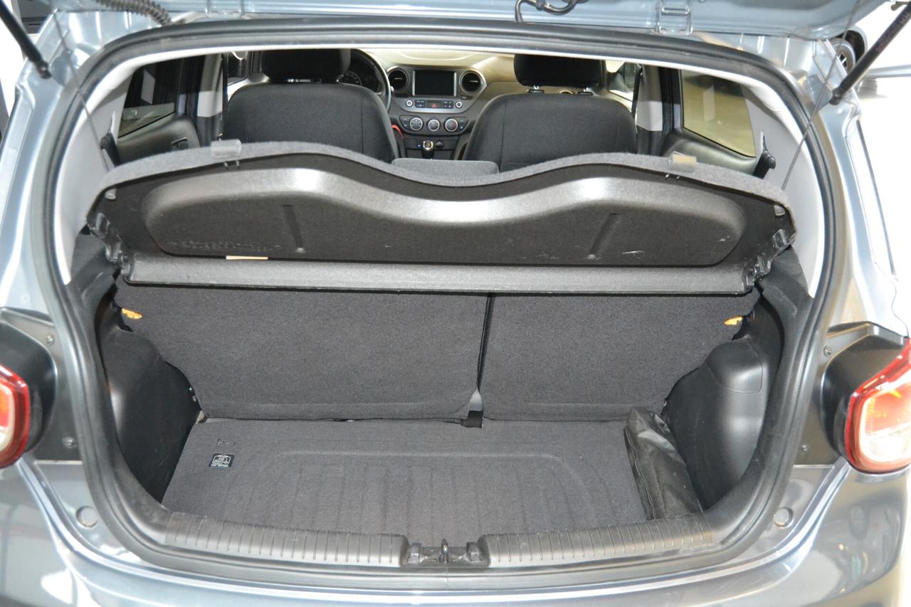 Hyundai i10 1.0 MPI Tech Navi/Cruise/ConnectLINE