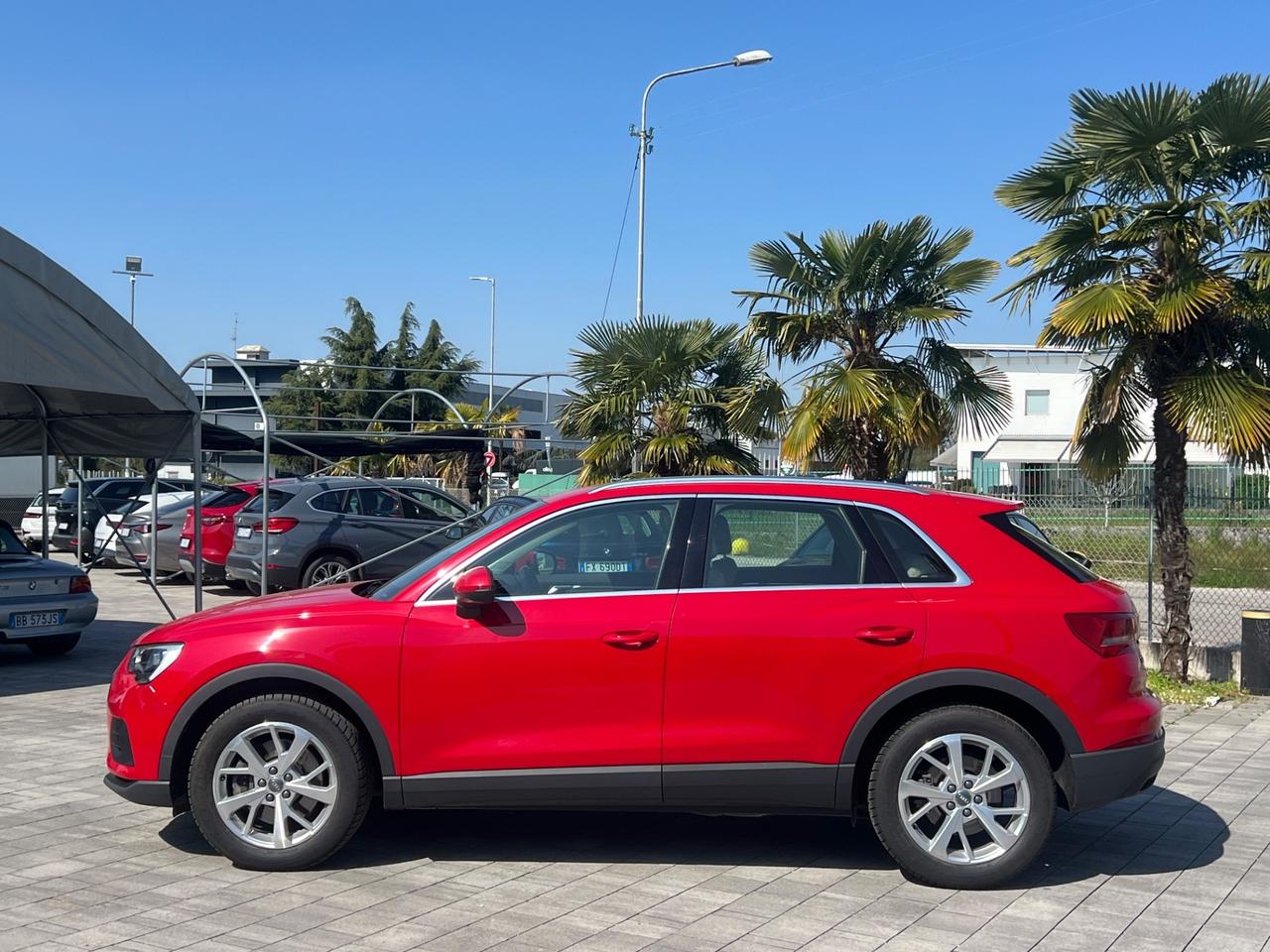 Audi Q3 40 TFSI quattro S tronic Business