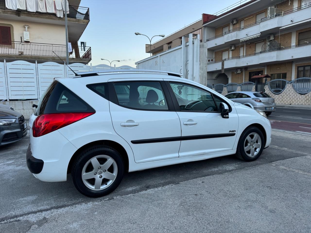 Peugeot 207 1.4 GPL 75CV SW Energie Sport 2009