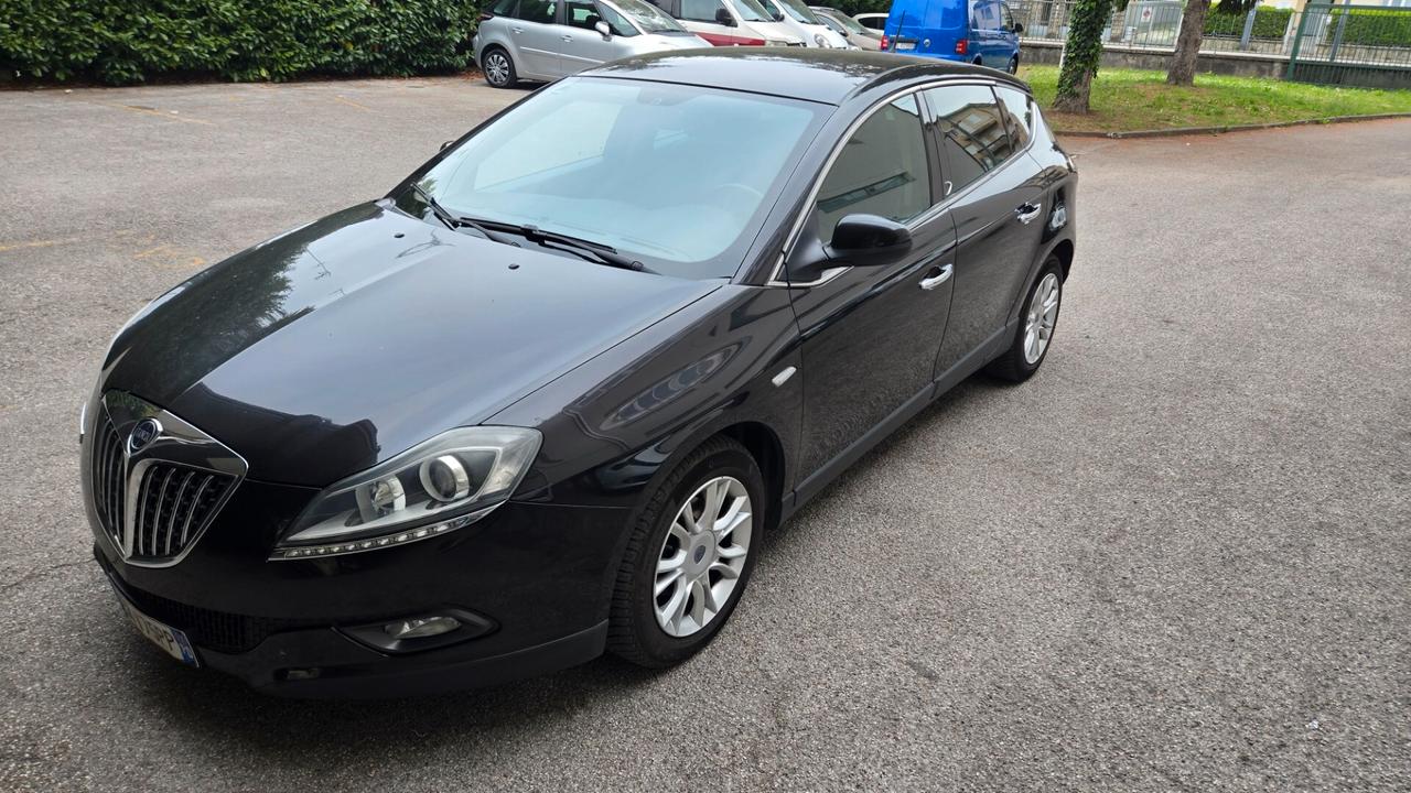 Lancia Delta 1.6 MJT DPF Gold