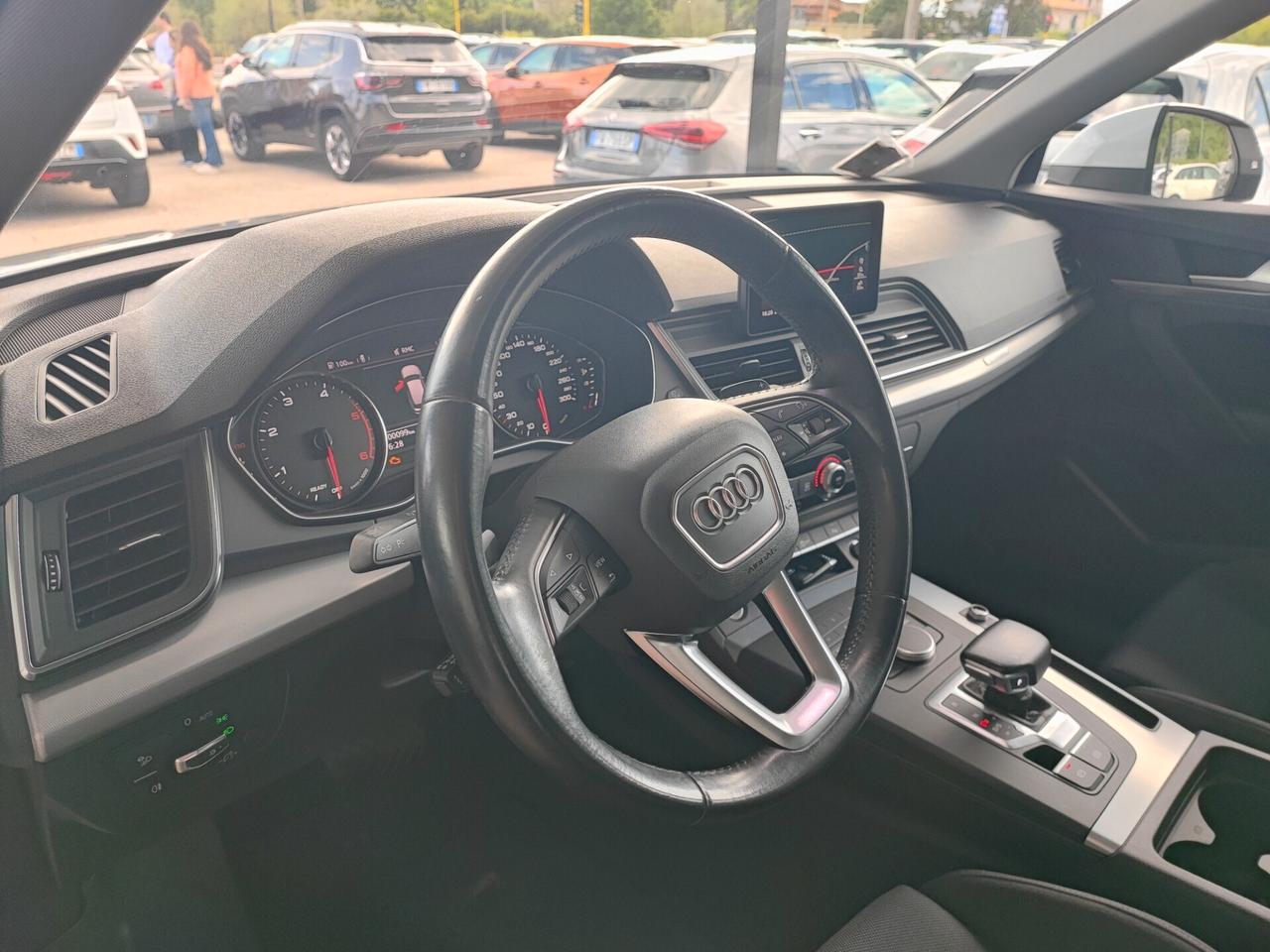 Audi Q5 40 TDI quattro S tronic Business Sport