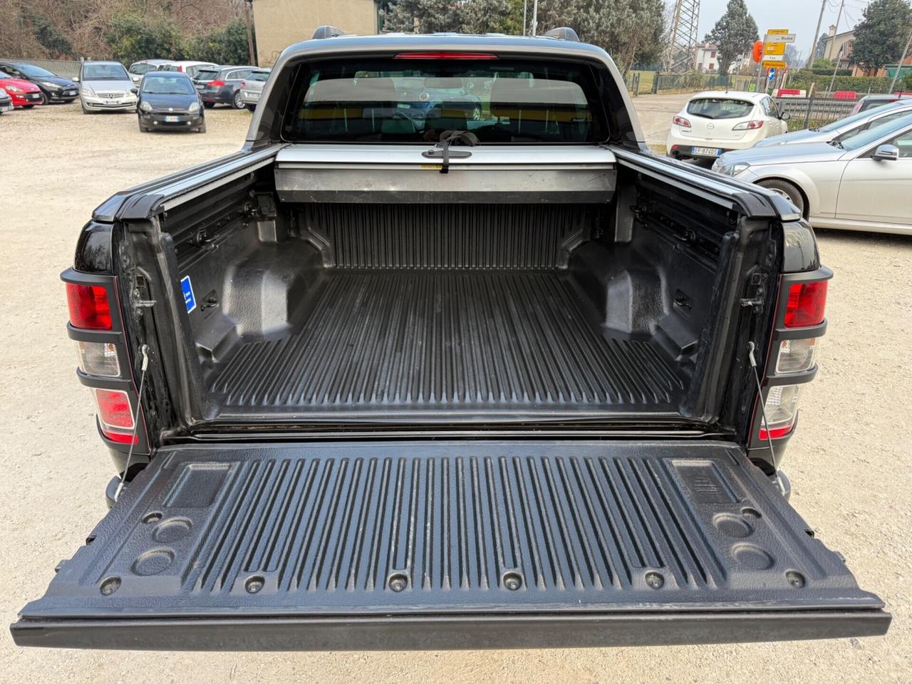 Ford Ranger 3.2 TDCi DC Wildtrak SHADOW BLACK