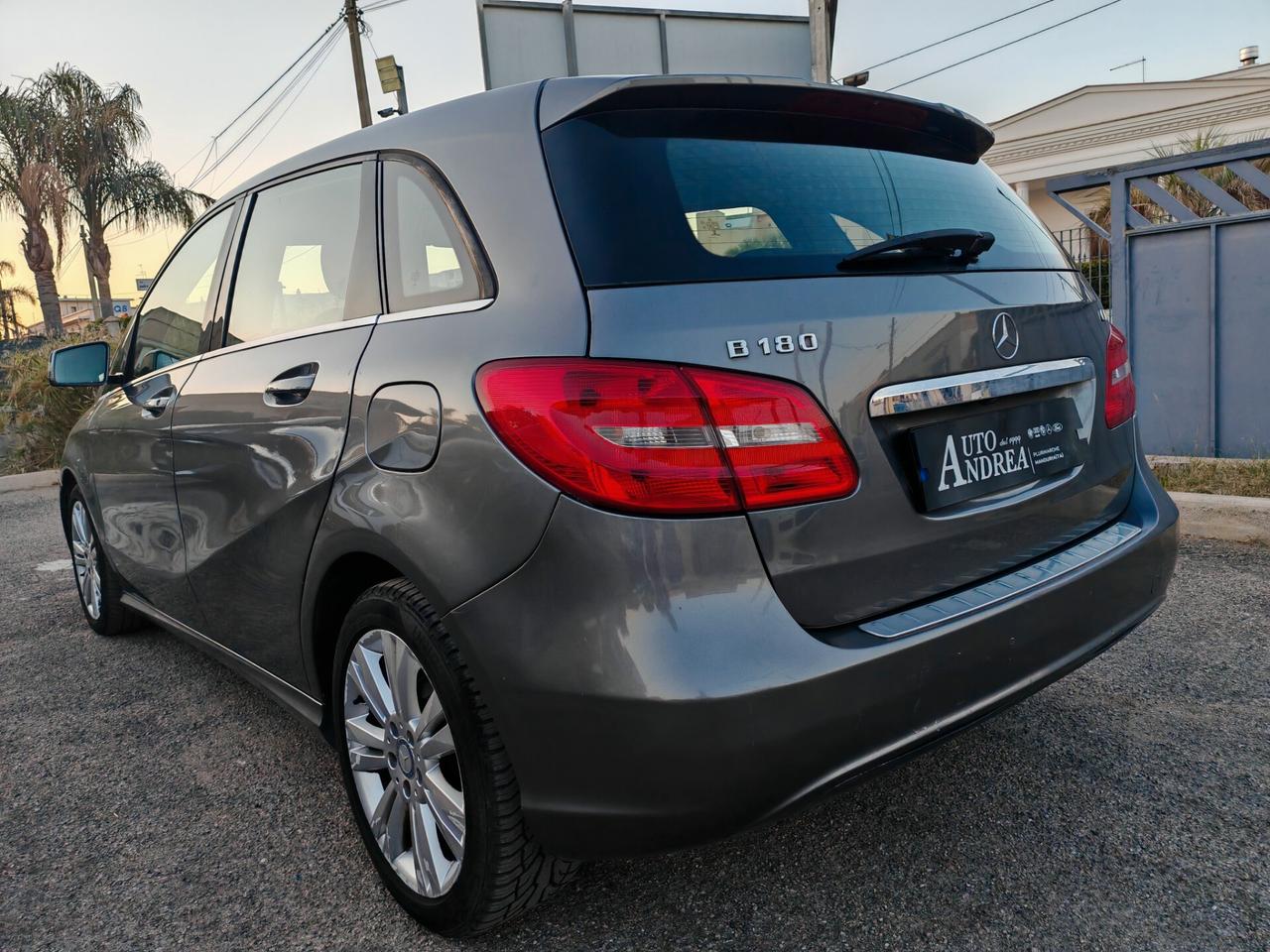 Mercedes benz classe B 180cdi fulll 2013