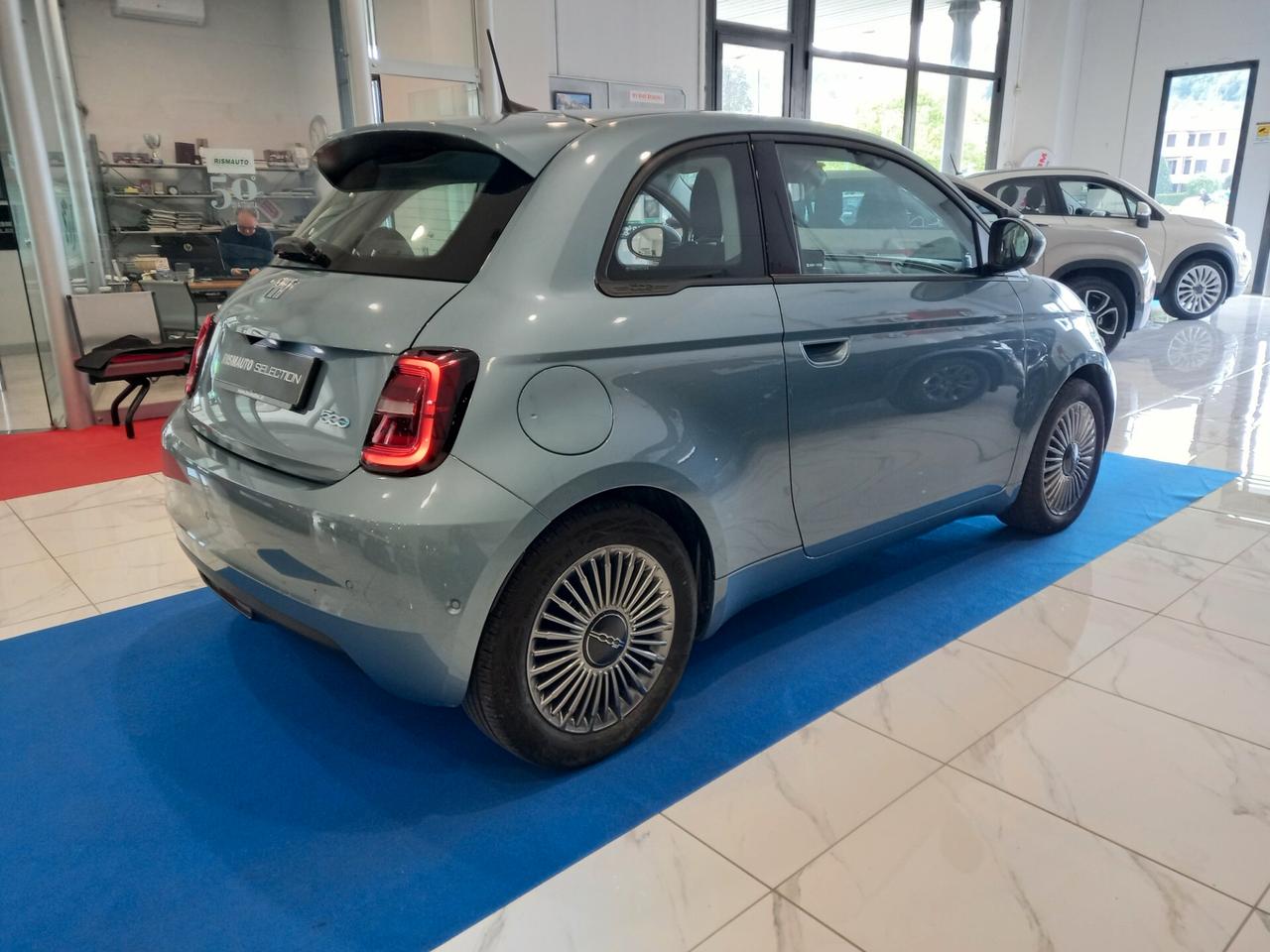 Fiat 500e 42 kWh Icon 30.000 KM