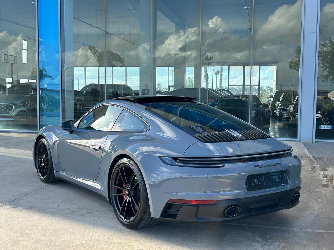 Porsche 992 Carrera GTS possibilità noleggio no scoring