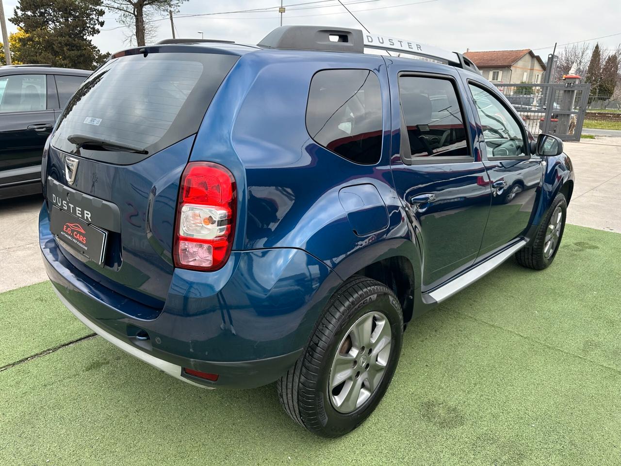 DACIA DUSTER 1.6*LAUREATE*GPL*NAVI*BLUETOOTH*KAMERA*GANCIO*