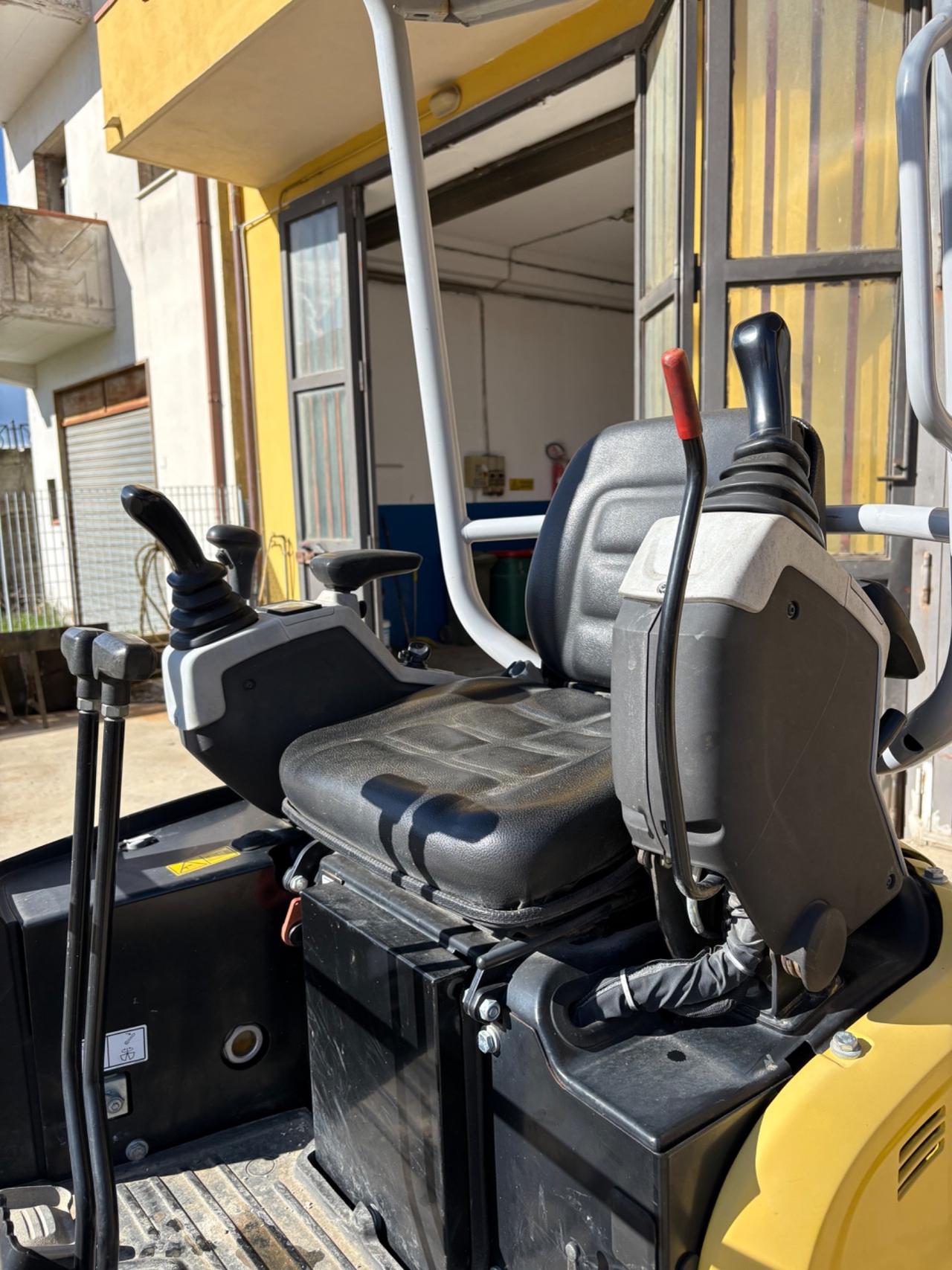 Mini Wacker Neuson EZ17