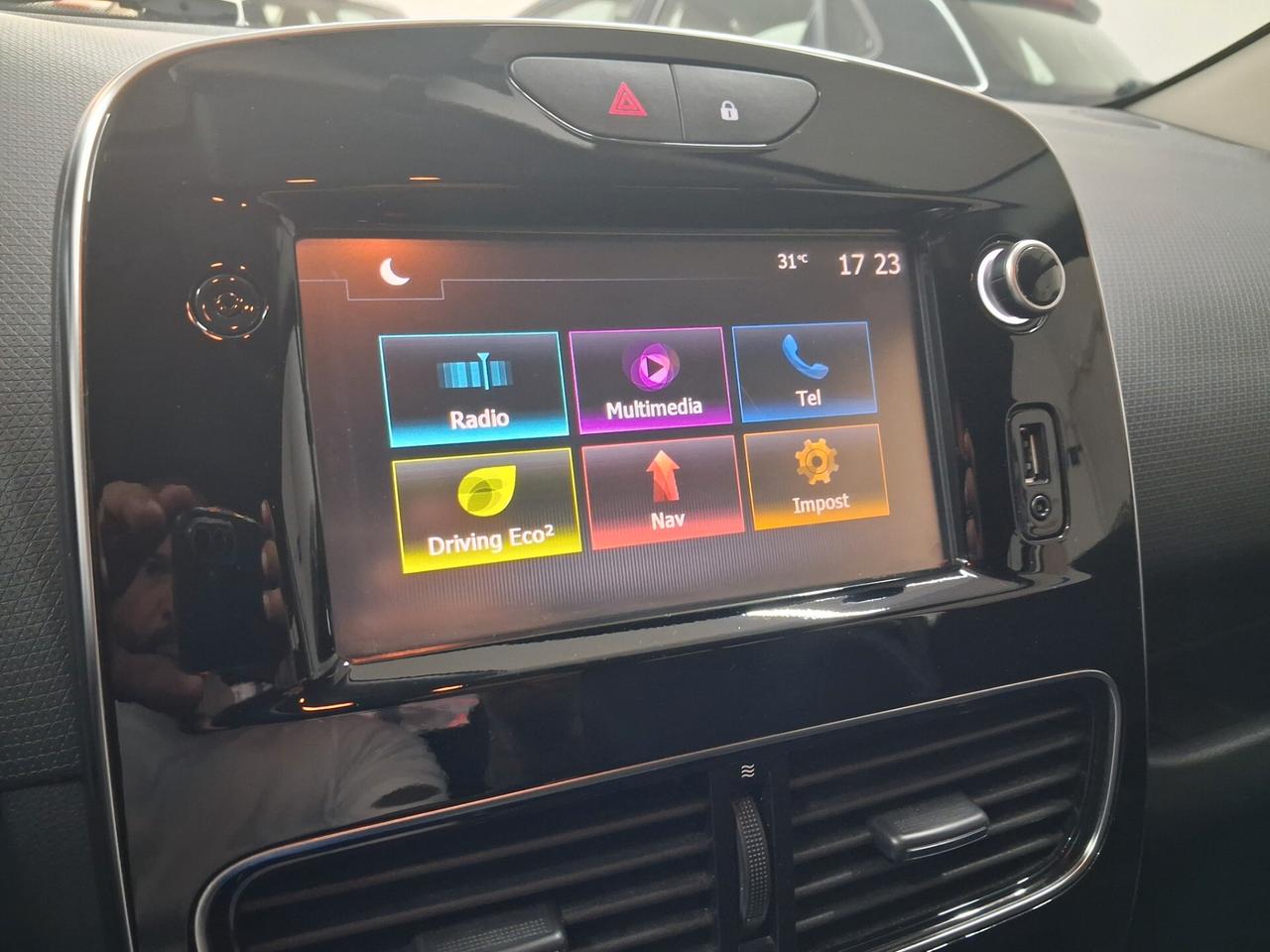 Renault Clio dCi 8V 90 CV EDC Start&Stop 5 porte Energy Duel